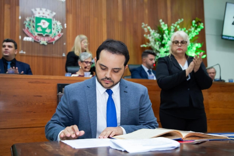 Noticia curvelo-institui-referendo-popular-obrigatorio-para-privatizacoes-de-servicos