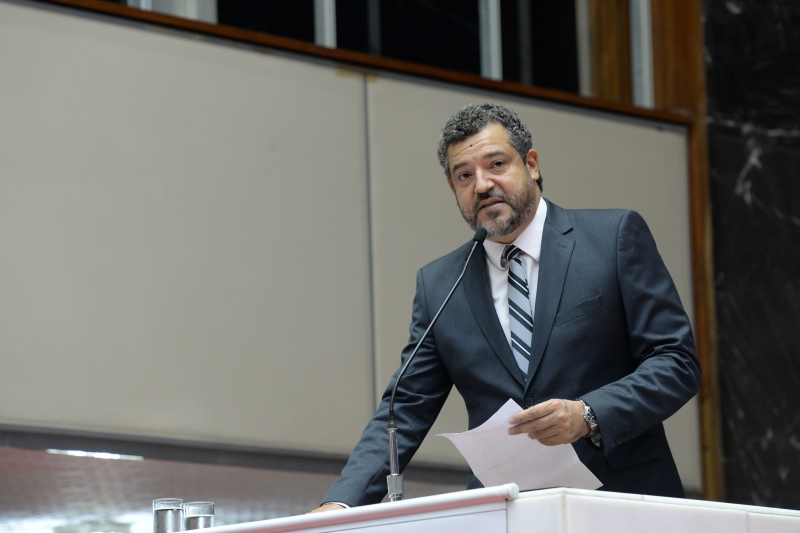 Noticia doacao-de-terreno-em-tres-pontas-proposta-pelo-deputado-caixa-e-aprovada-na