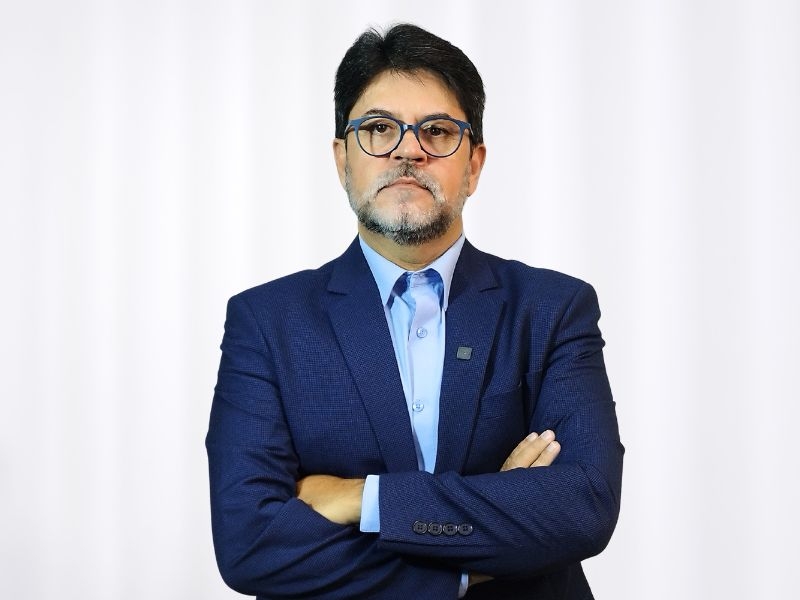 Noticia artigo-alem-do-partido-o-ataque-ao-sistema-politico-democratico